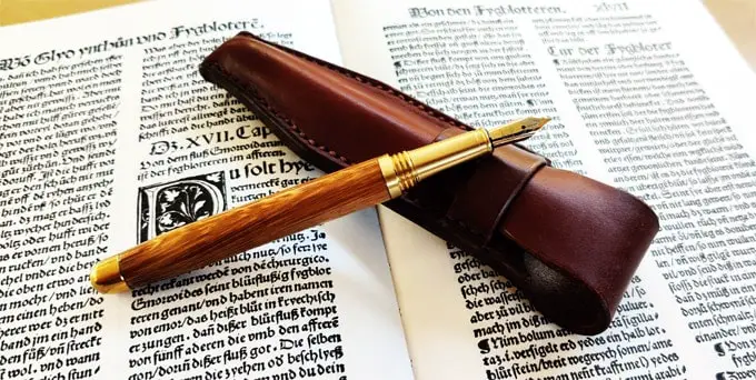 peter sandford HMS victory pen with case