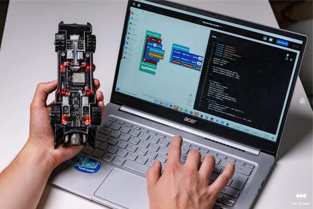 circuitmess batmobile coding