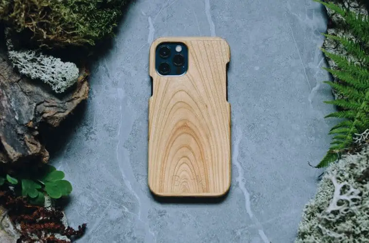 bark sweden wood phone case review